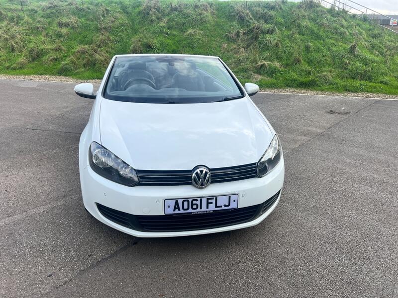 View VOLKSWAGEN GOLF 1.6 TDI BLUEMOTION TECH SE