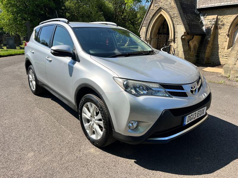 View TOYOTA RAV4 2.2 D-4D Invincible