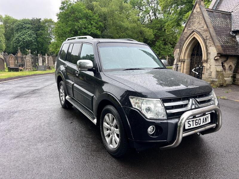 View MITSUBISHI SHOGUN 3.2 DI-DC Elegance