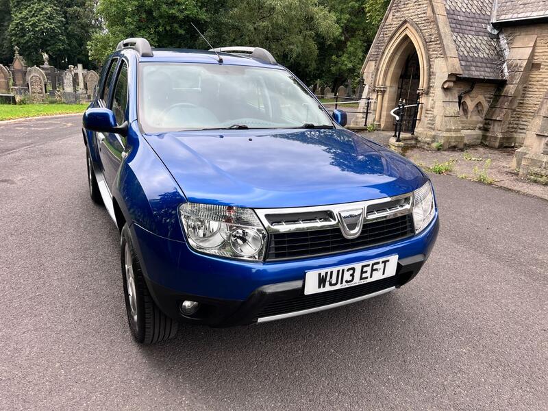 View DACIA DUSTER 1.5 dCi Laureate