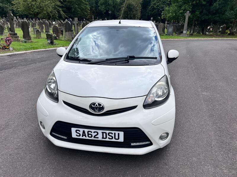 View TOYOTA AYGO 1.0 VVT-i Fire