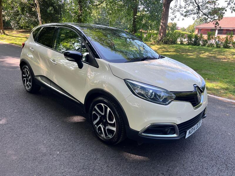 View RENAULT CAPTUR 1.5 Dynamique S MediaNav dCi 90 Stop & Start